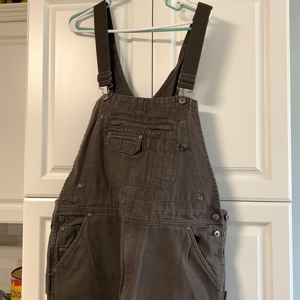Duluth size 40 x 30 coveralls